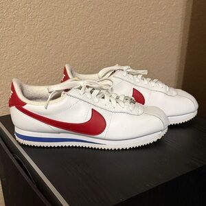 Nike Men's White and Red Sneakers